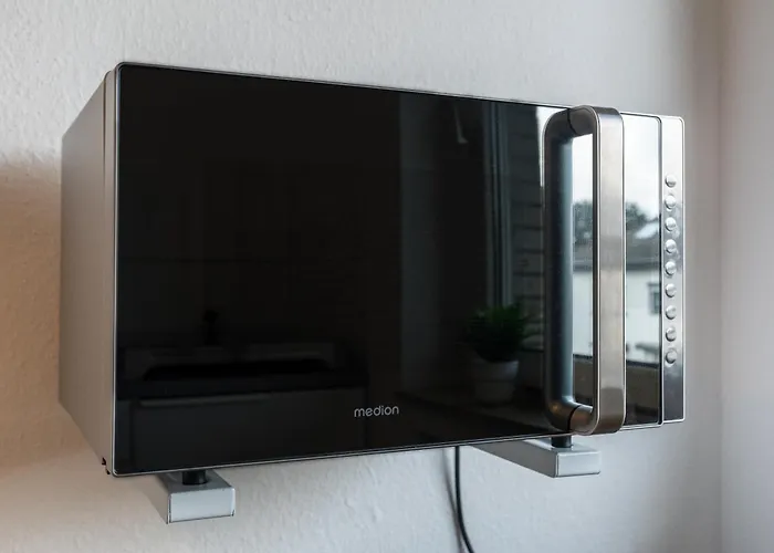 Grosse Mit 7 Betten Und Balkon * Baesweiler